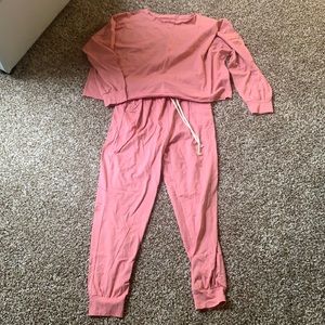 Matching Long-Sleeve and Drawstring Pants Set